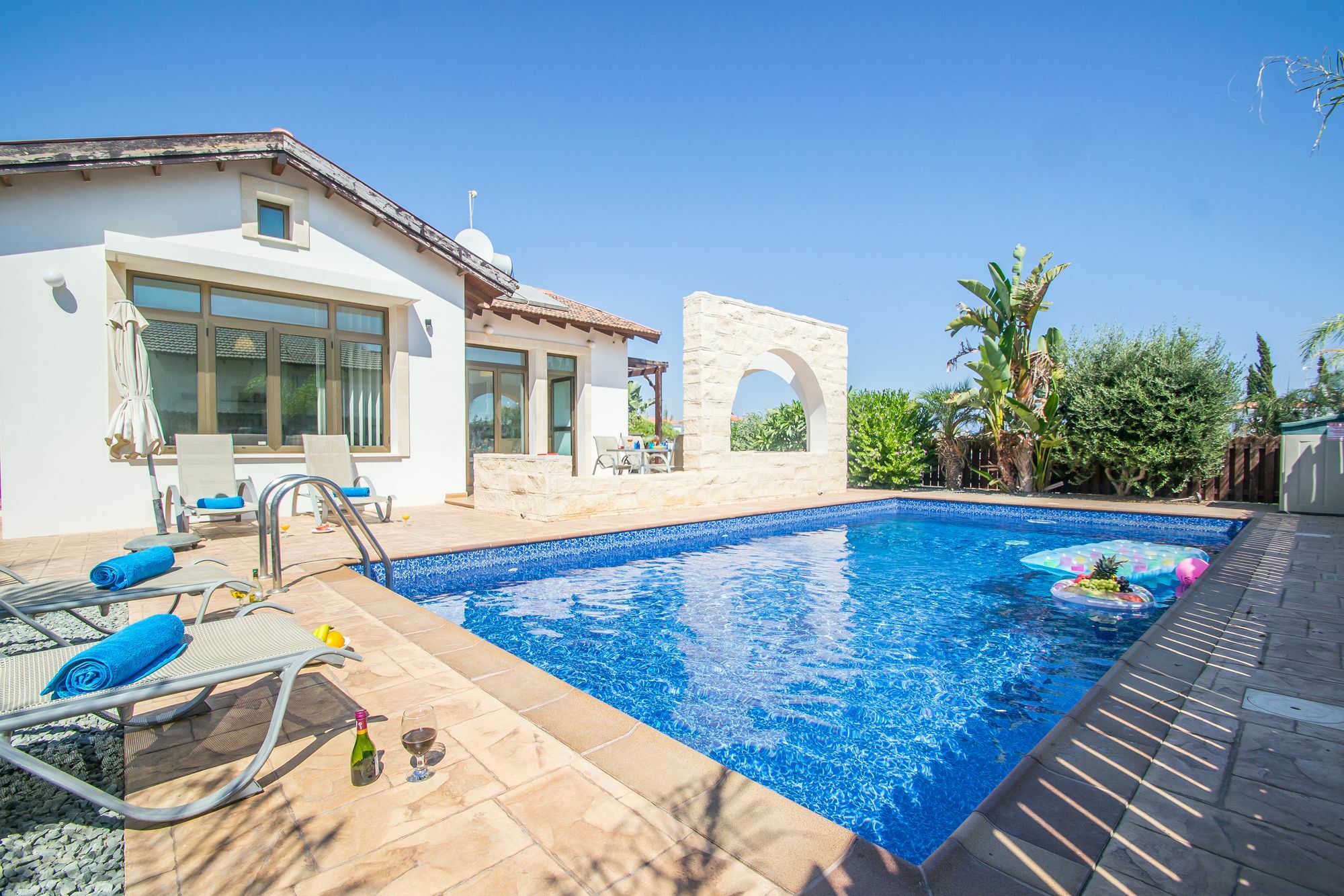 Rada'S Vacation Home Agia Napa Buitenkant foto