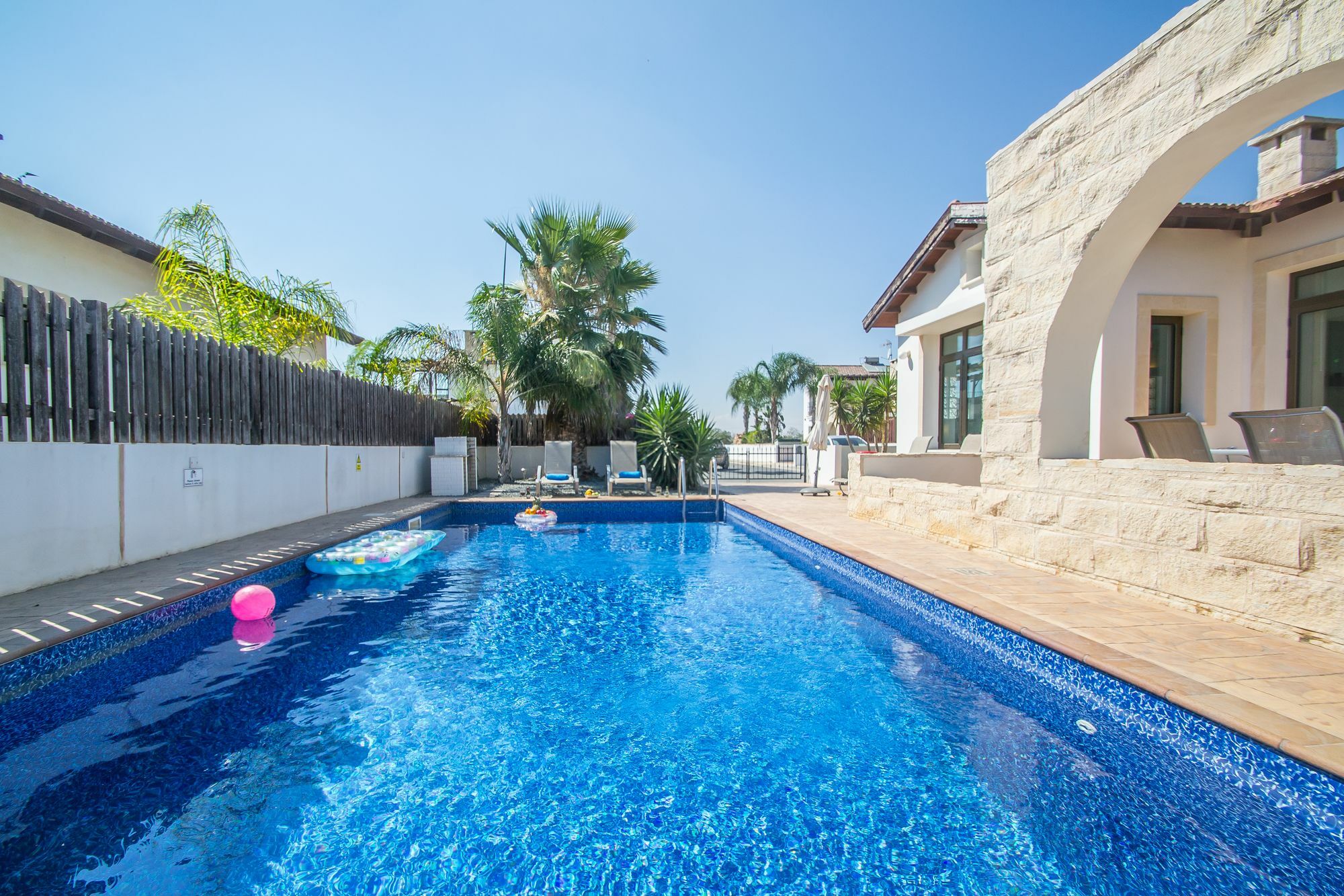 Rada'S Vacation Home Agia Napa Buitenkant foto